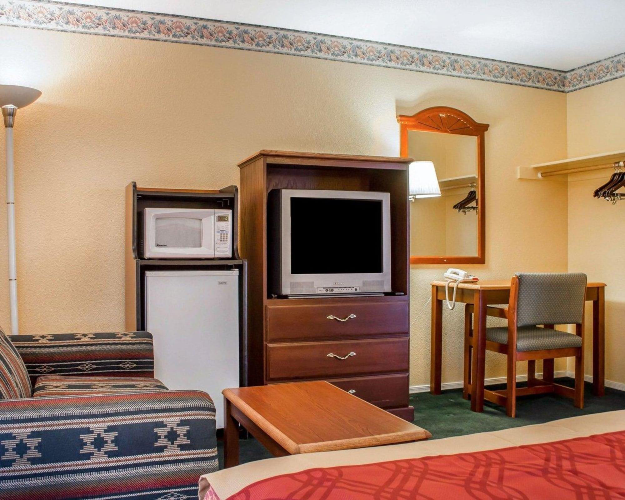 Travelodge By Wyndham Kingman Exterior foto