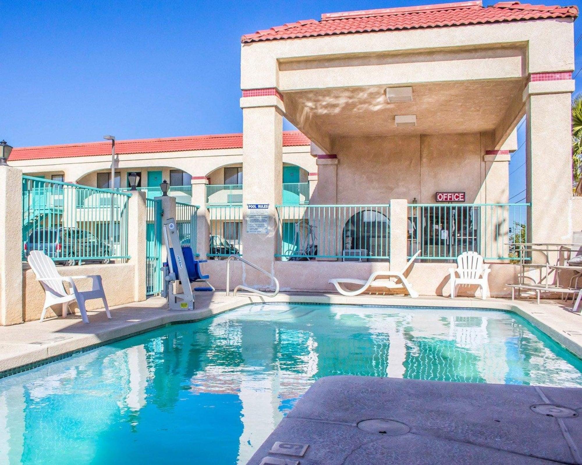 Travelodge By Wyndham Kingman Exterior foto